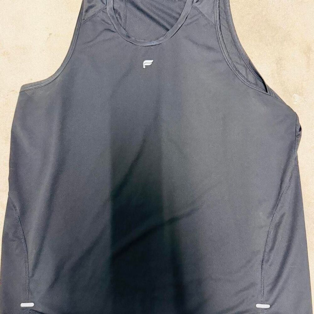 Fabletics Men's Grey and Black Vest